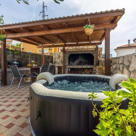 Deni * ツリクヴェニツァ