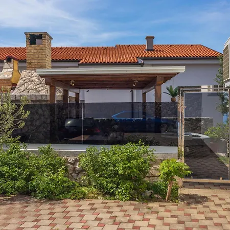 Deni Crikvenica